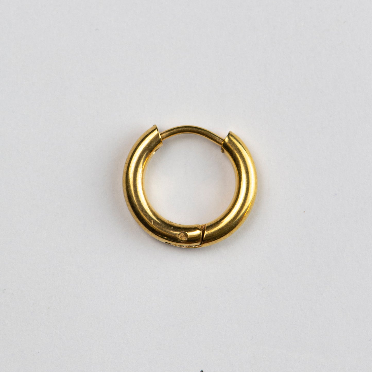 Gold earring small