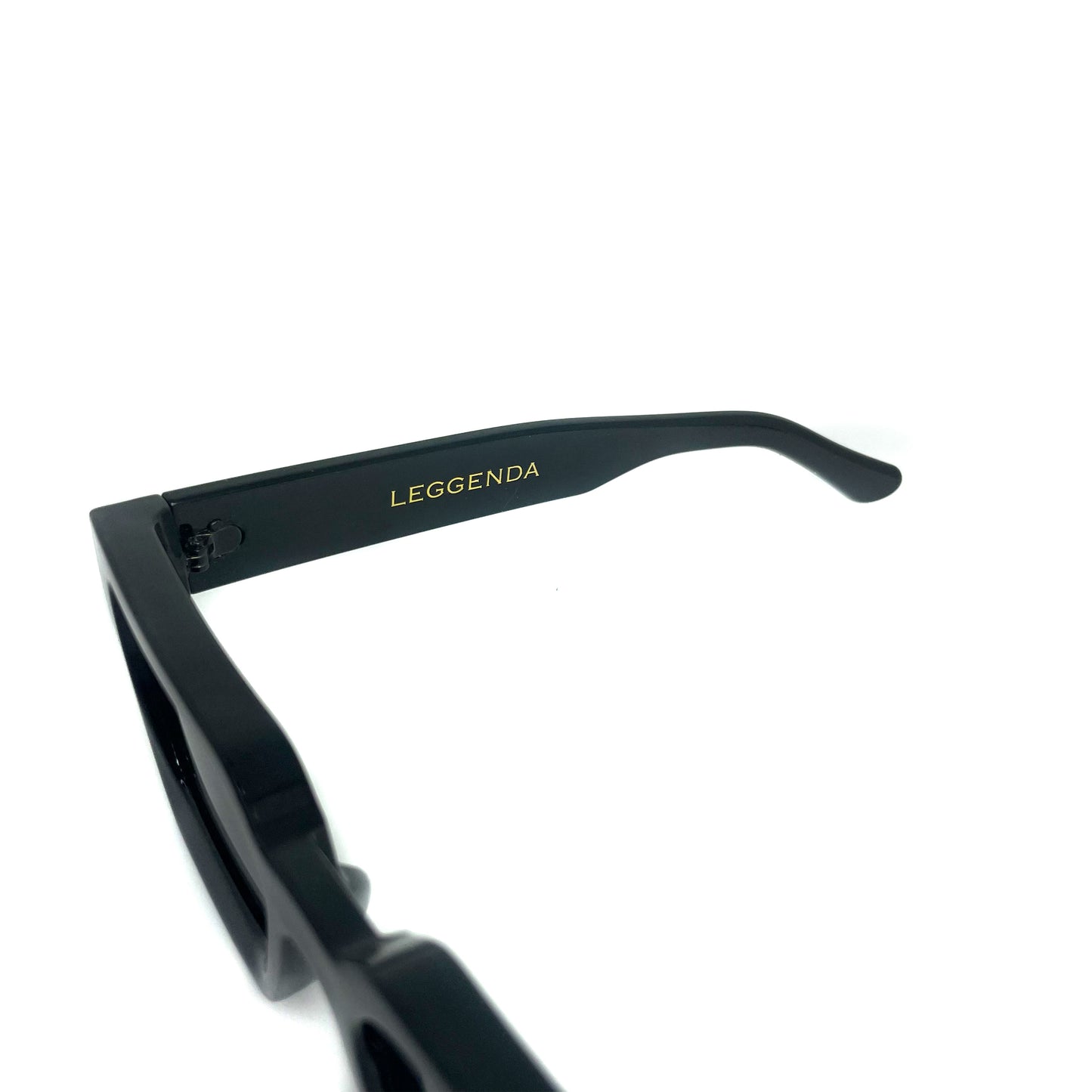 Square Black Retro